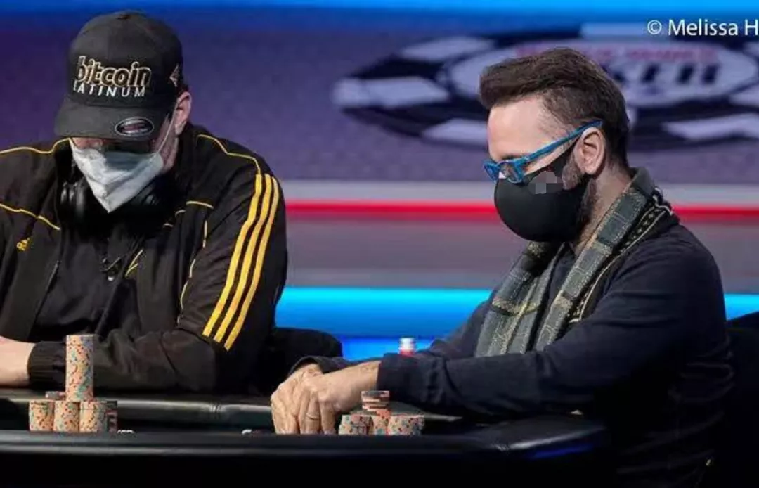 拉斯维加斯的扑克室已不再要求牌手戴口罩进行比赛(图1)